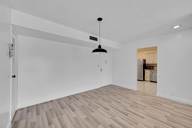 6301 N Falls Circle Drive 408, Lauderhill, FL 33319