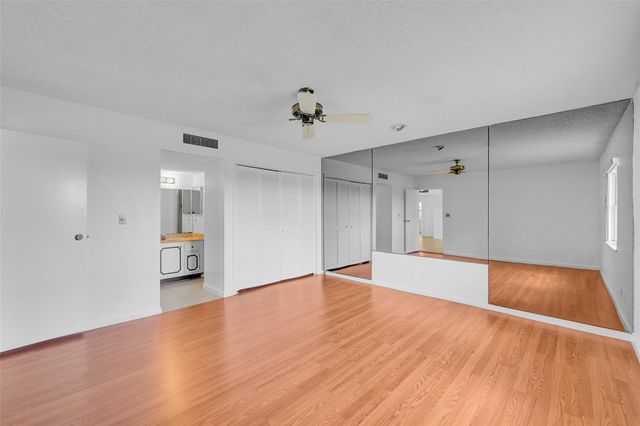 6301 N Falls Circle Drive 408, Lauderhill, FL 33319