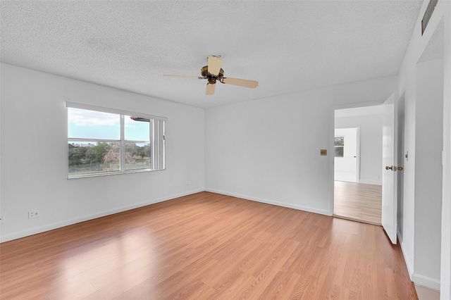 6301 N Falls Circle Drive 408, Lauderhill, FL 33319