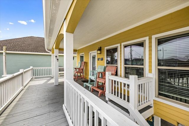 931 Tidelands Drive, Crystal Beach, TX 77650