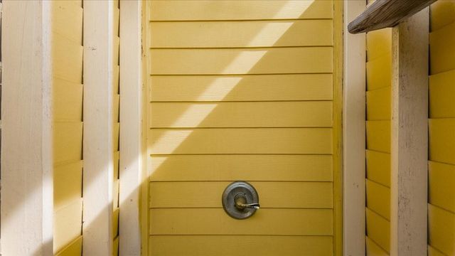 931 Tidelands Drive, Crystal Beach, TX 77650