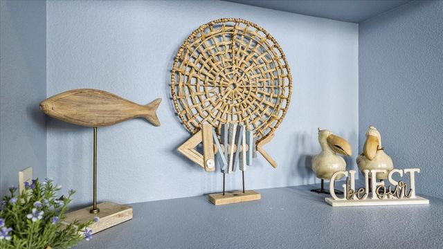 931 Tidelands Drive, Crystal Beach, TX 77650