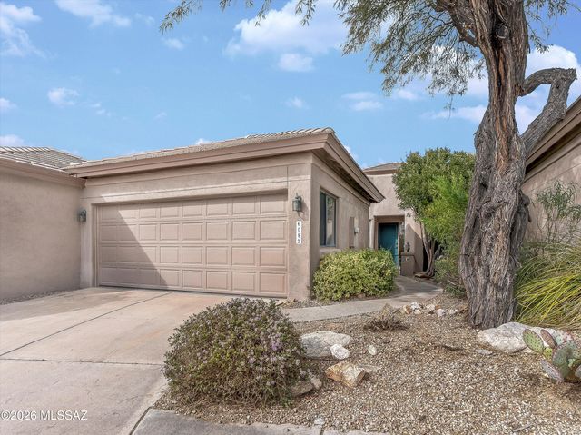 6082 N Running Deer Circle, Tucson, AZ 85750