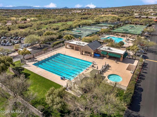 6082 N Running Deer Circle, Tucson, AZ 85750