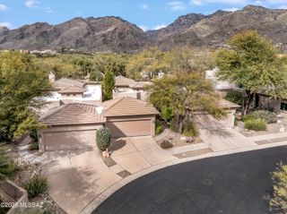 6082 N Running Deer Circle, Tucson, AZ 85750