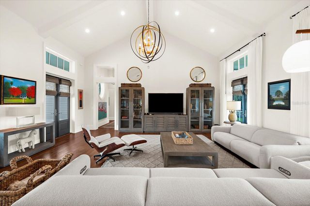 213 N 18TH STREET W, Bradenton, FL 34205