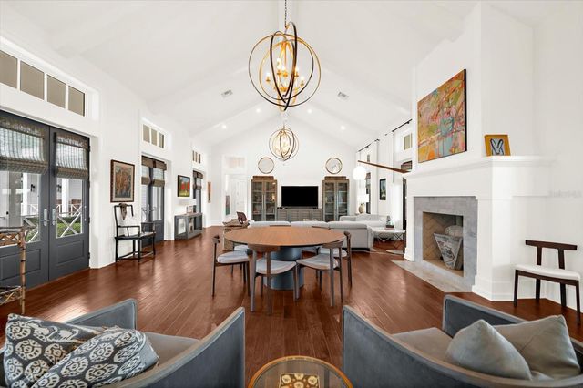 213 N 18TH STREET W, Bradenton, FL 34205