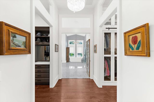 213 N 18TH STREET W, Bradenton, FL 34205