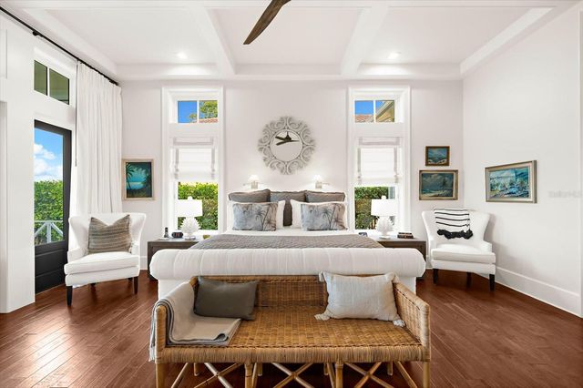 213 N 18TH STREET W, Bradenton, FL 34205