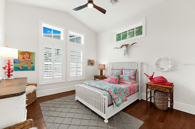 213 N 18TH STREET W, Bradenton, FL 34205