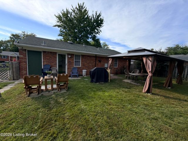11003 Lanette Ct, Louisville, KY 40229