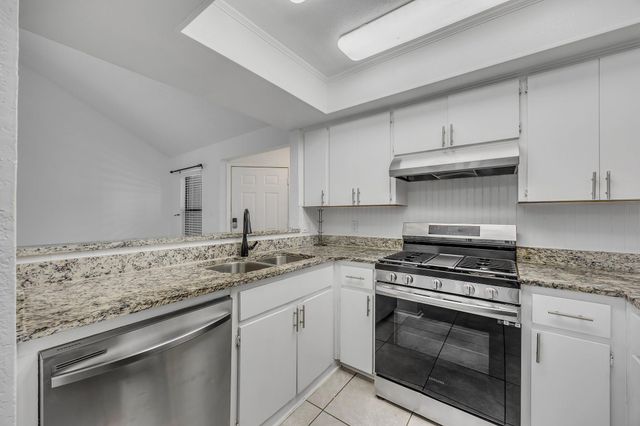 1008 Milford WAY B, Austin, TX 78745