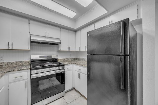 1008 Milford WAY B, Austin, TX 78745