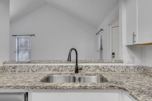 1008 Milford WAY B, Austin, TX 78745