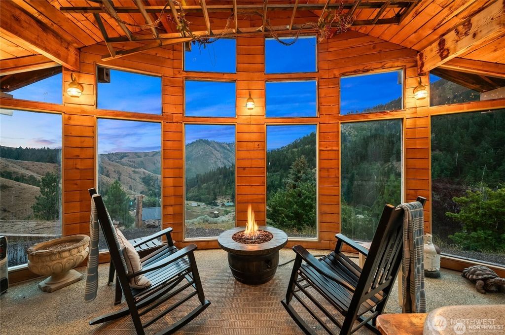 9505 Plateau Road, Cashmere, WA 98815