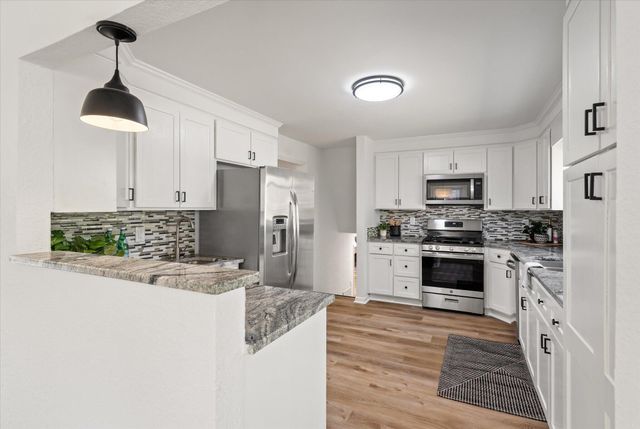 325 Fairington Drive, Summerville, SC 29485