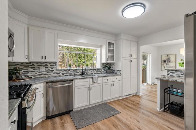 325 Fairington Drive, Summerville, SC 29485