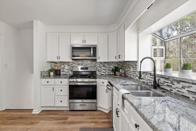 325 Fairington Drive, Summerville, SC 29485