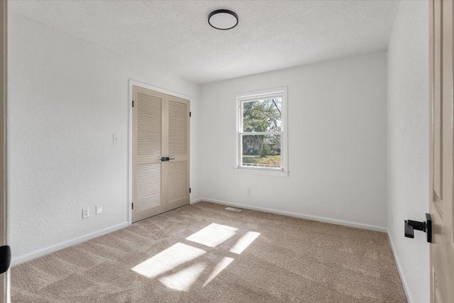 325 Fairington Drive, Summerville, SC 29485