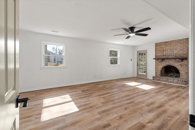 325 Fairington Drive, Summerville, SC 29485