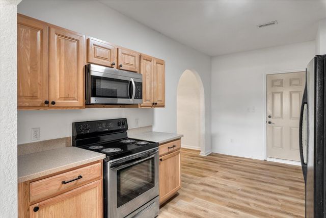 325 Fairington Drive, Summerville, SC 29485