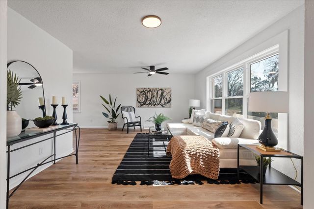 325 Fairington Drive, Summerville, SC 29485