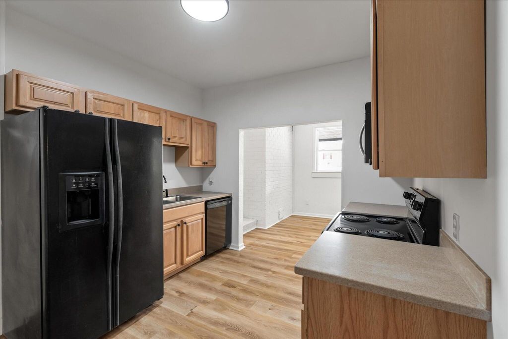 Image 42 of property listing at 325 Fairington Drive, Summerville, SC 29485