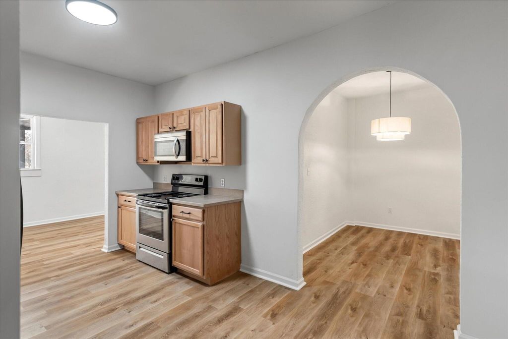 Image 43 of property listing at 325 Fairington Drive, Summerville, SC 29485