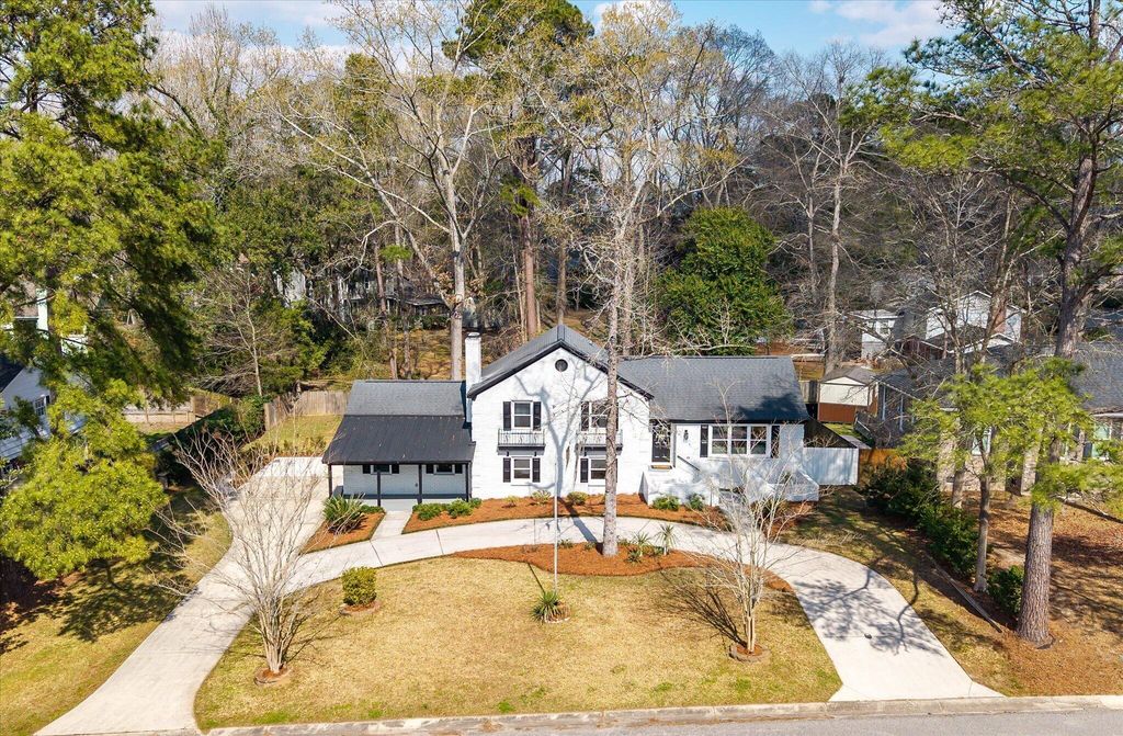 Image 54 of property listing at 325 Fairington Drive, Summerville, SC 29485