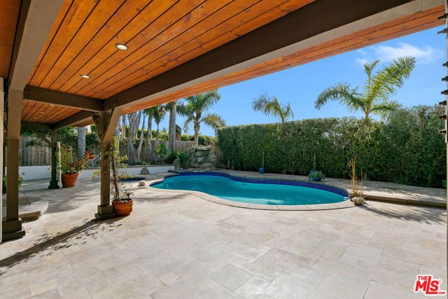 30630 Morning View Drive, Malibu, CA 90265