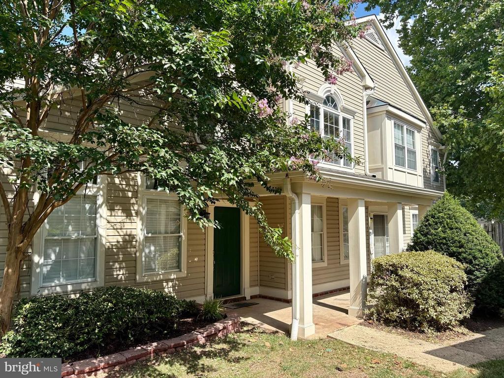 20395 BRIGHTCREST TER, Ashburn, VA 20147