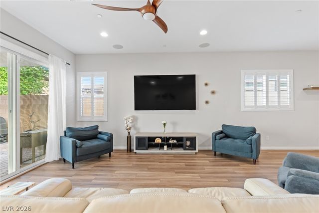 8657 Hartmont Street, Las Vegas, NV 89166