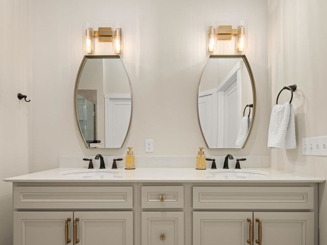 27 Elmore Street, Shelburne, VT 05482