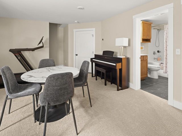 27 Elmore Street, Shelburne, VT 05482