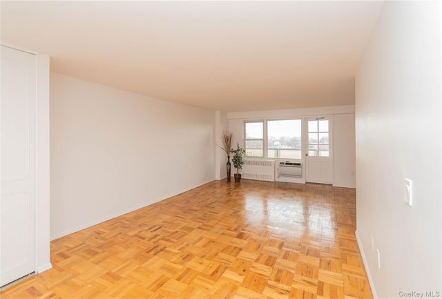 1841 Central Park Avenue 10P, Yonkers, NY 10710