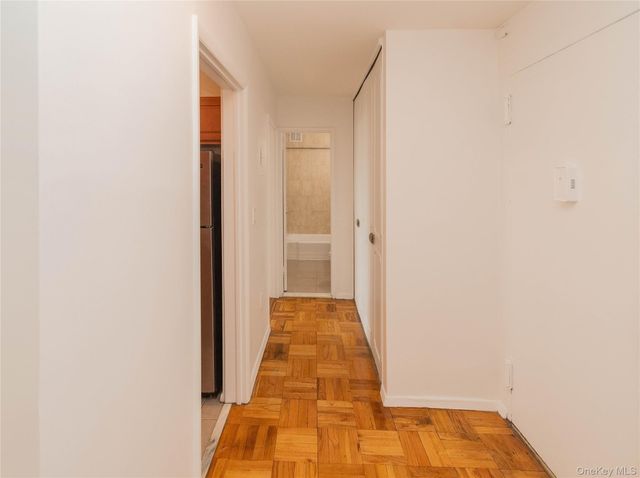 1841 Central Park Avenue 10P, Yonkers, NY 10710