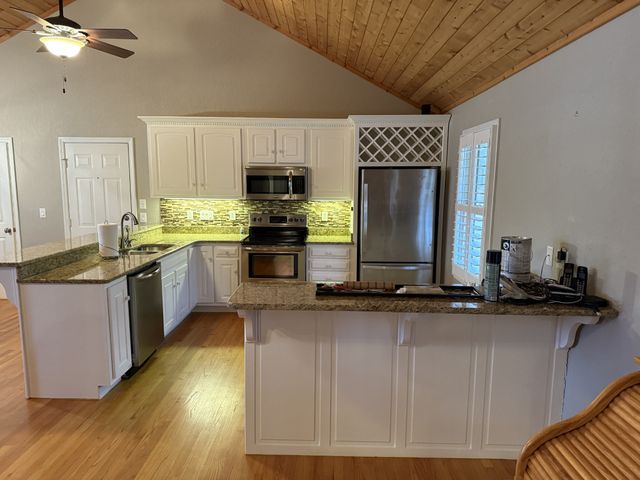 107 Chickory Ln, Monteagle, TN 37356