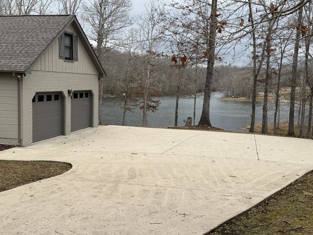 107 Chickory Ln, Monteagle, TN 37356