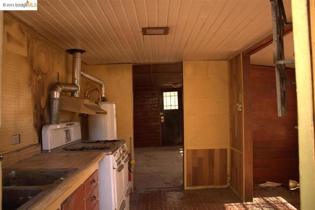 3286 Wisconsin St, Oakland, CA 94602