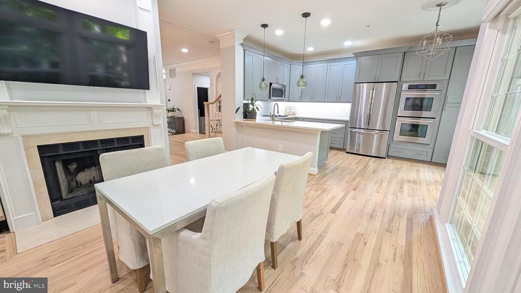 1503 N COLONIAL CT, Arlington, VA 22209