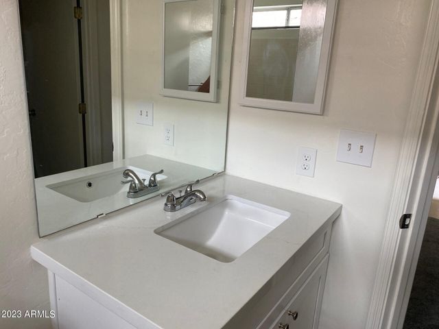 861 E Glenmere Drive, Chandler, AZ 85225
