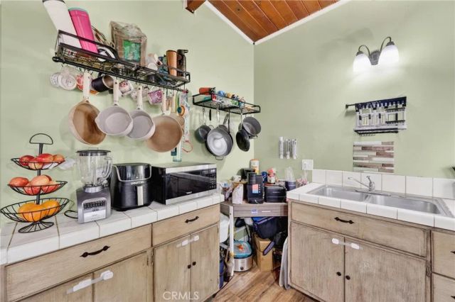 2415 Merrywood, Pomona, CA 91767