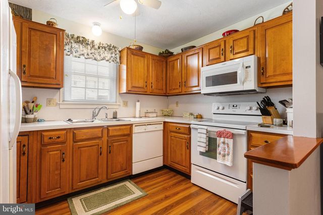 59 E ELM AVE, Hanover, PA 17331
