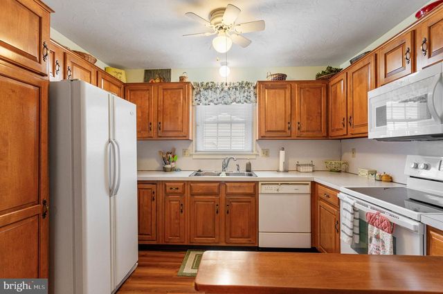59 E ELM AVE, Hanover, PA 17331