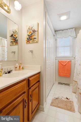 59 E ELM AVE, Hanover, PA 17331