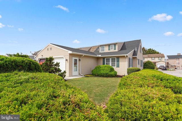 59 E ELM AVE, Hanover, PA 17331