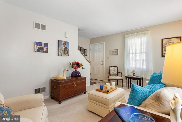59 E ELM AVE, Hanover, PA 17331