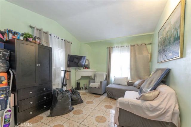 2000 Pacific, Long Beach, CA 90806