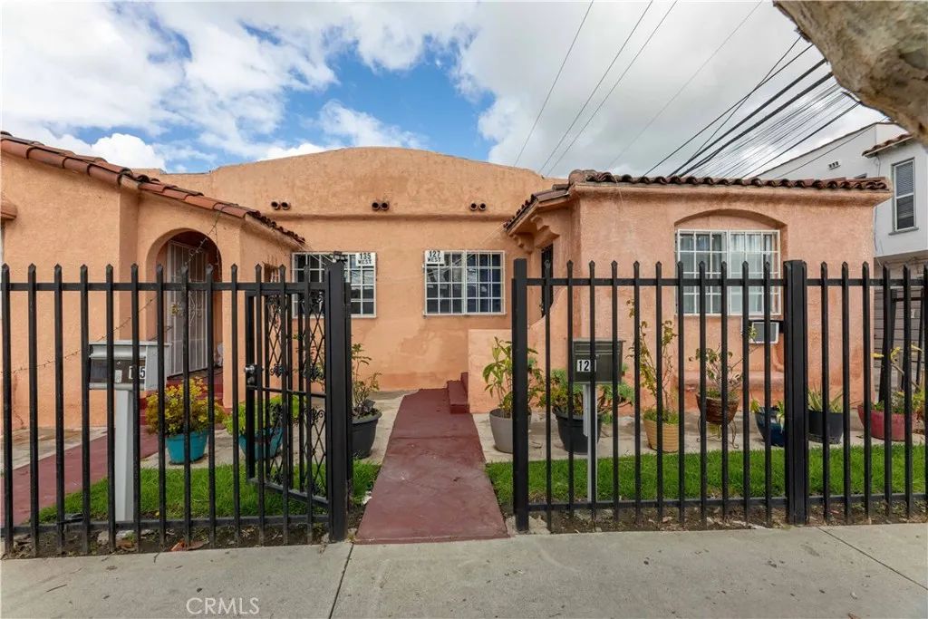 2000 Pacific, Long Beach, CA 90806