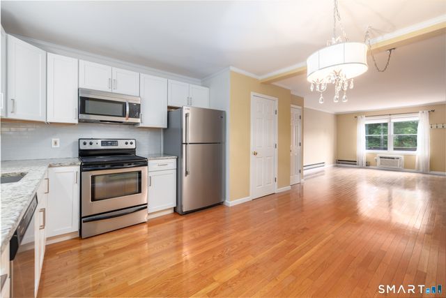 327 Hillside Avenue 11, Torrington, CT 06790
